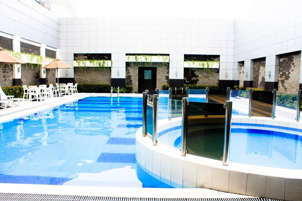 Manila Grand Opera Hotel Exterior photo